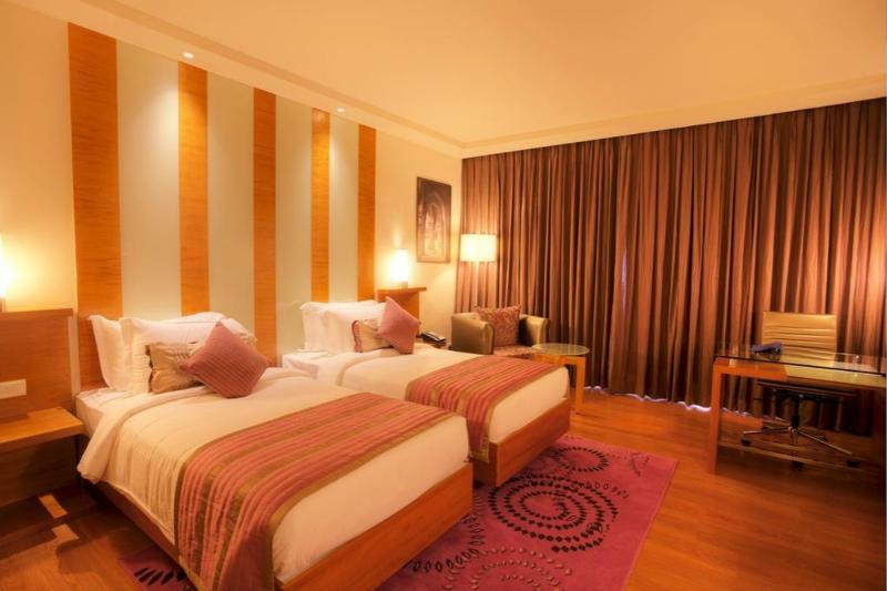 Radisson Blu Centre 5*